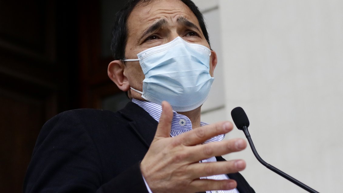 Consejeros del INDH exigieron la renuncia de Sergio Micco como director del organismo