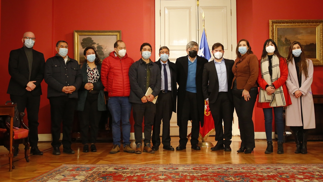 Tras video de diputado Soto: Contraloría dio cinco días a Boric para informar lo tratado en cita con PS