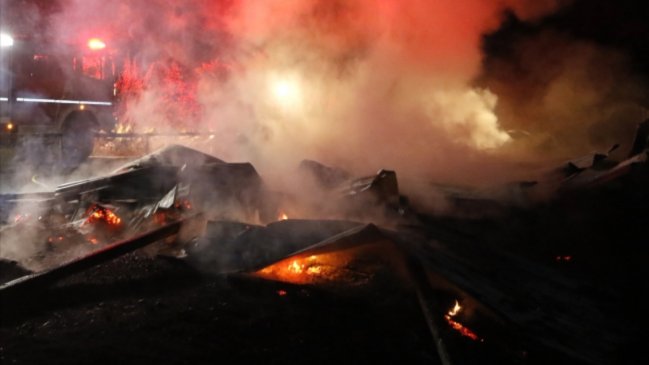 Dos ataques incendiarios sacuden el Biobío durante la madrugada