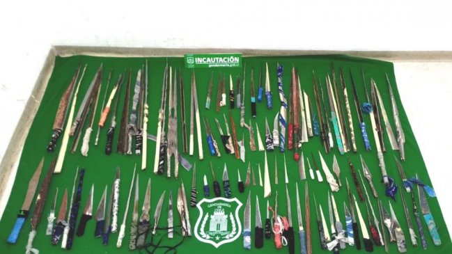 Gendarmería realizó masivo y simultáneo allanamiento en 17 cárceles del país