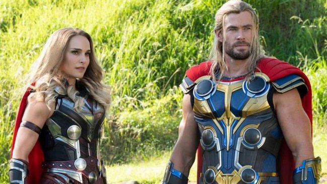 Chris Hemsworth cambió dieta para besar a Natalie Portman en 
