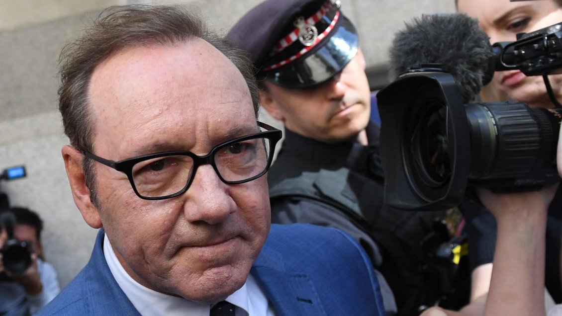 Kevin Spacey se declara no culpable de delitos de agresión sexual