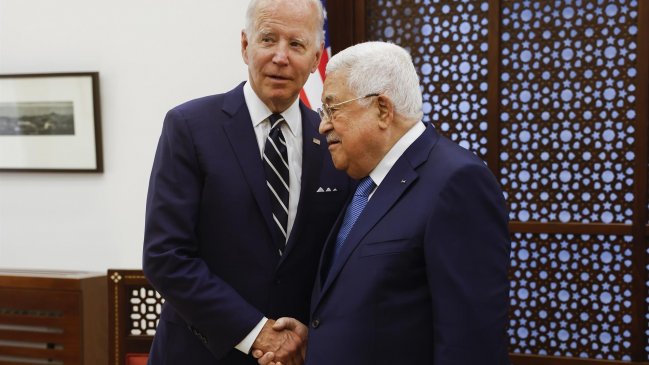 Biden, junto a Abás, afirma que el pueblo palestino merece su propio Estado