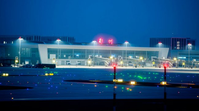 Primer aeropuerto troncal de carga profesional de Asia entra en operación en China