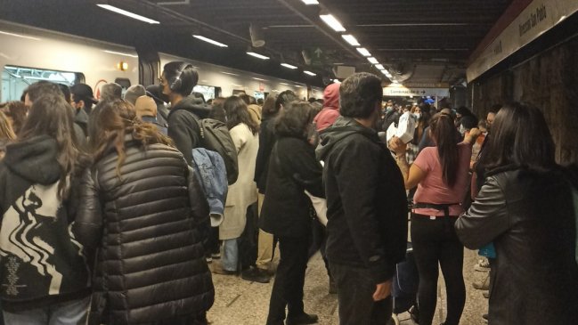 Problema técnico en Línea 1 del Metro generó retraso en plena hora punta
