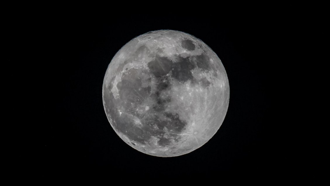 China planea utilizar la Luna para defender a la Tierra de los asteroides