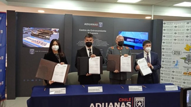 Interior, Aduanas y DGMN firmaron convenio para mejorar fiscalización de ingreso de armas al país