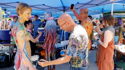 Cuerpos pintados celebran el arte y aceptarse en Nueva York
