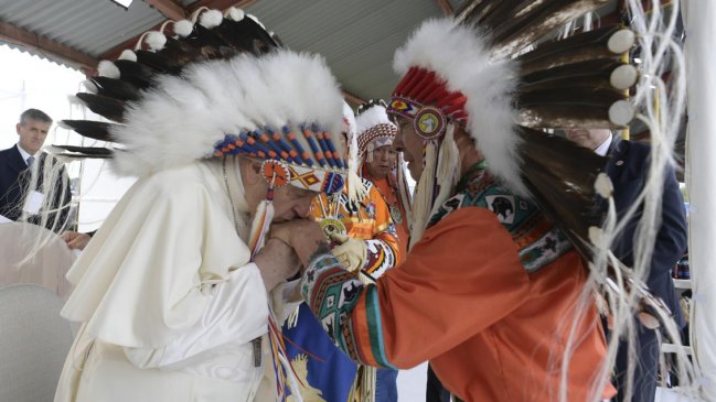   El papa pidió perdón por el mal que causó la Iglesia a los indígenas canadienses 