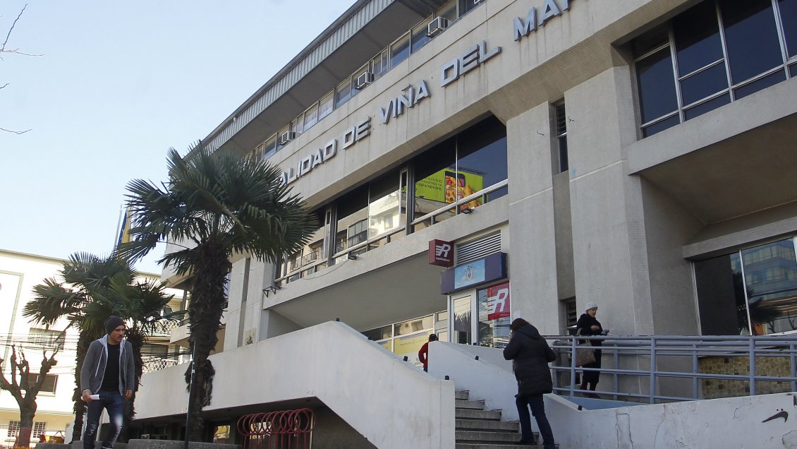 Viña: Dos exfuncionarios de la administración Reginato fueron condenados por fraude en pago de horas extras