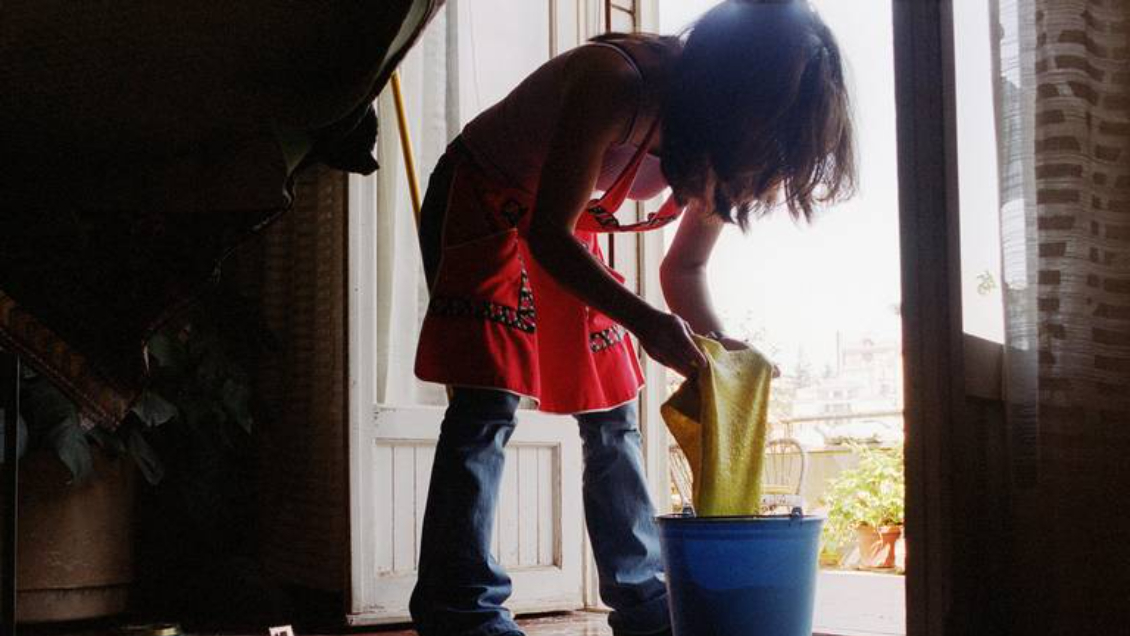 Niñas y adolescentes en trabajos domésticos, una realidad invisible en América Latina