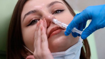   Covid-19: Investigadores buscan reemplazar inyecciones por vacunas nasales 