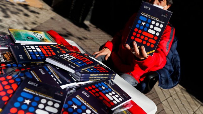 Diario español destaca al borrador de la nueva Constitución como 