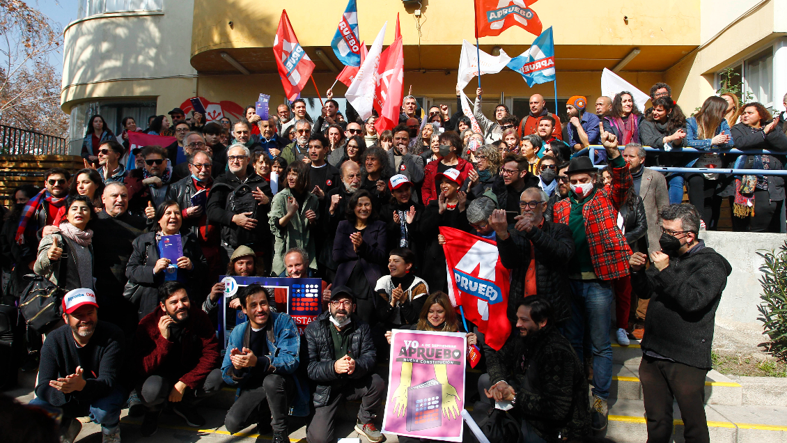 Figuras del mundo de las culturas coordinan acciones para la campaña del Apruebo