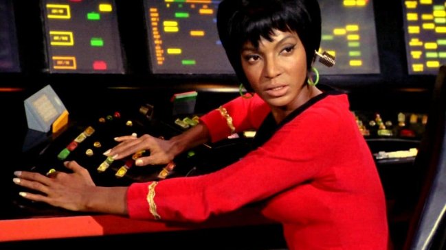 Actriz Nichelle Nichols, la Teniente Uhura de 