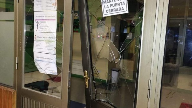 Delincuentes robaron equipos tecnológicos e instrumentos musicales desde escuela de Puerto Aysén