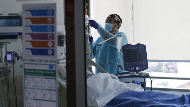   Tasa de profesionales de la salud en Chile sigue lejos del estándar OCDE 