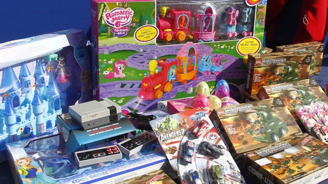 En vísperas del Día del Niño: Incautan más de 11 mil juguetes falsificados en Meiggs