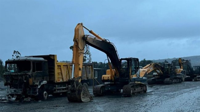 Ataque incendiario se registró al norte de Valdivia: Seis máquinas fueron quemadas