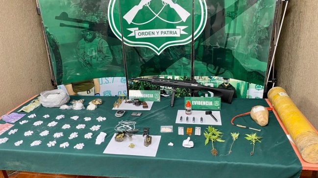 OS7 detiene a tres sujetos e incauta casi tres mil dosis de drogas en parte alta de Viña del Mar