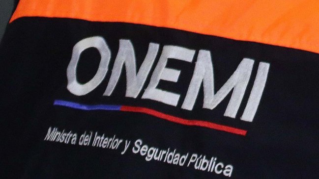 Funcionarios de la Onemi depusieron paro tras acuerdo en mesa con Gobierno  