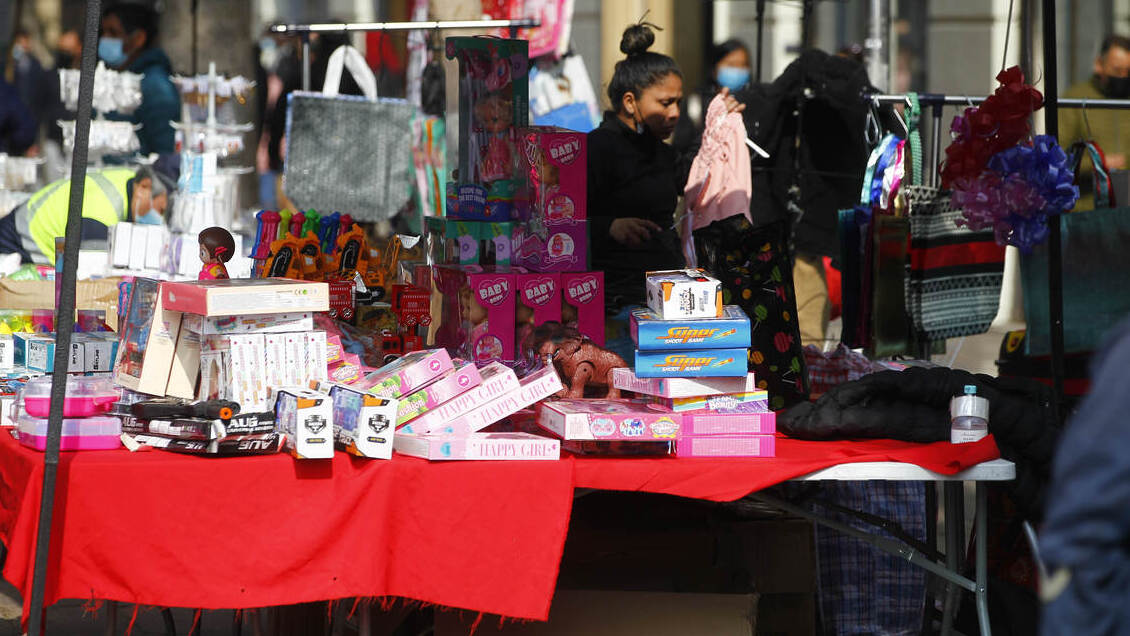 Sector comercio acusa preocupante aumento de compras en el mercado informal