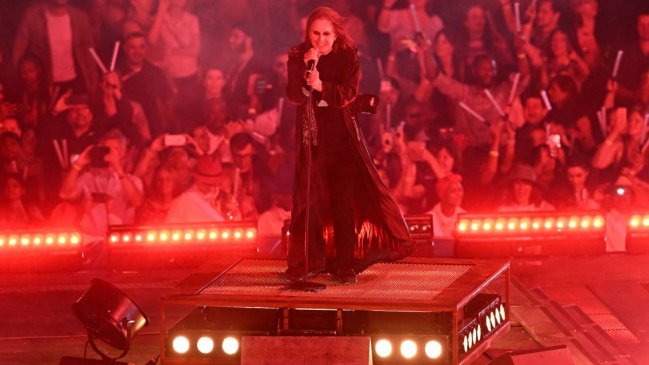 Ozzy Osbourne volvió a cantar en vivo tras cirugía