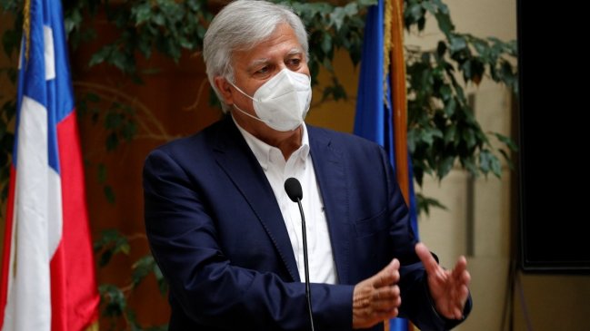 Senador Saavedra presentó proyecto para frenar despidos masivos en grandes empresas