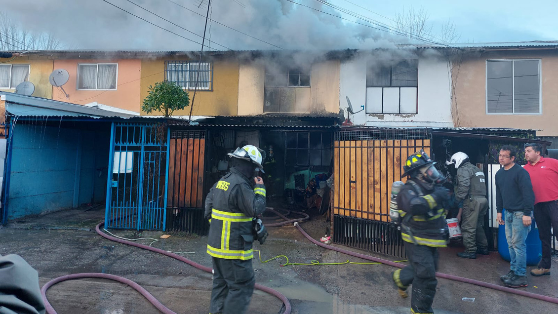 Incendio dejó tres casas afectadas y seis damnificados en Linares