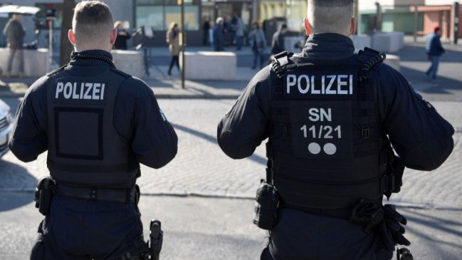   Arrecian críticas a policía en Alemania tras muerte de un joven por disparos 