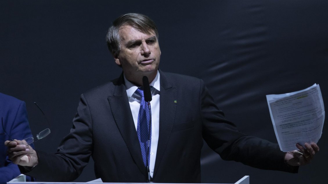 Bolsonaro dice que manifiesto a favor de democracia 