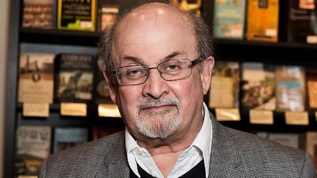   Salman Rushdie está 