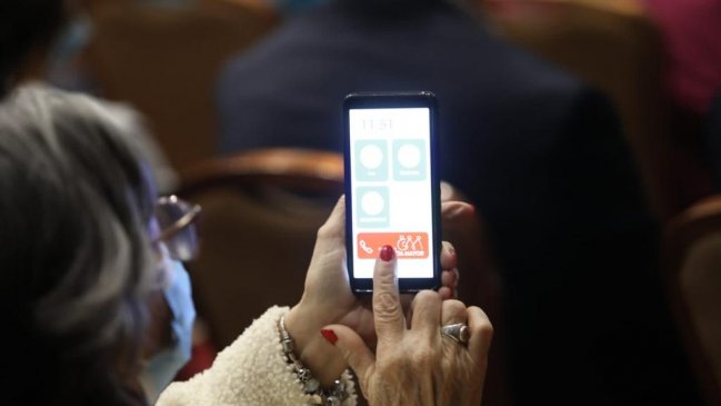 Facebook y YouTube, lo más usado por los adultos mayores del plan Conecta Mayor