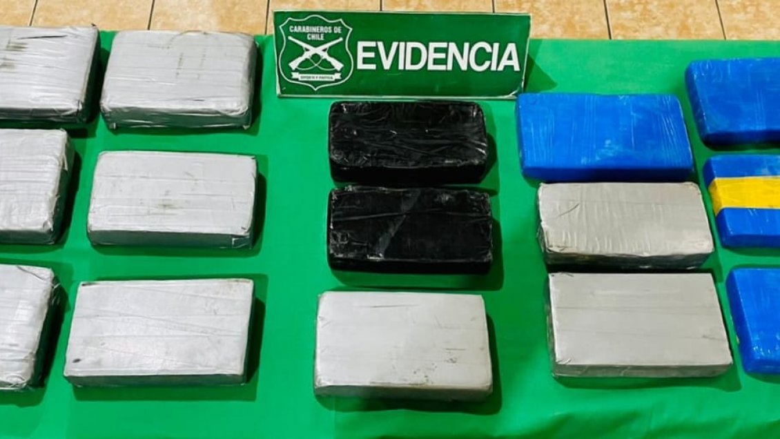 Detuvieron a dos hombres con más de 16 kilos de droga en la Ruta 5 Norte