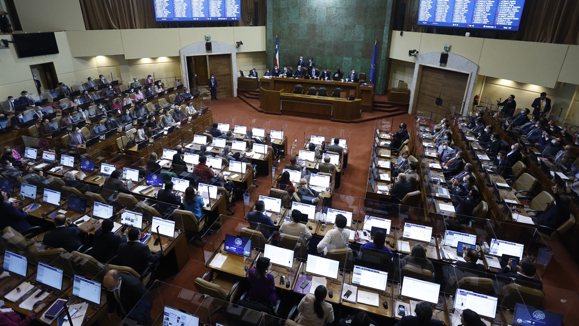 Cámara sorteó a los primeros diputados que deben realizarse el test de drogas