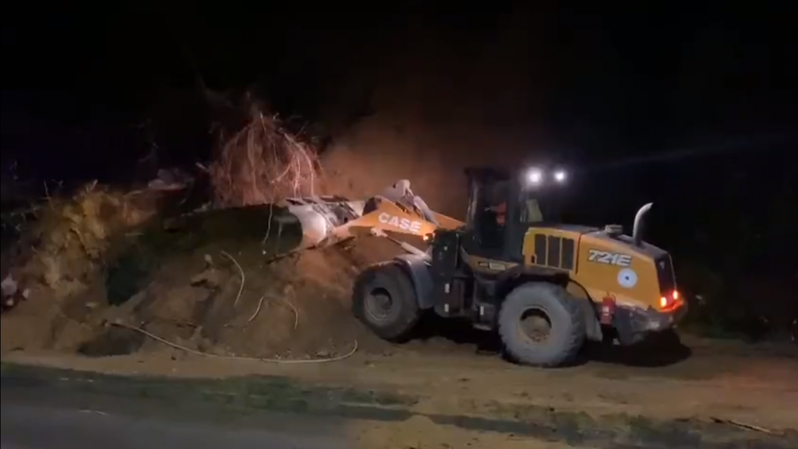 Deslizamiento de tierra provocó taco kilométrico en Chiguayante