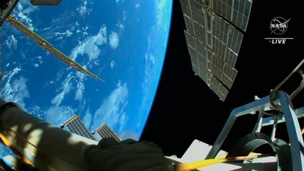   Cosmonauta ruso sufrió falla en su traje durante una caminata espacial 