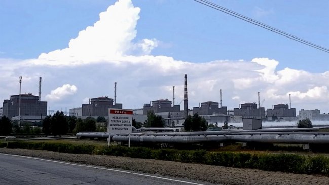 Putin y Macron respaldaron envío de misión del OIEA a central nuclear ucraniana de Zaporiyia