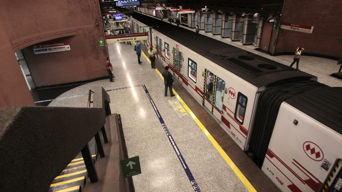 Metro normalizó operación tras presentar servicio parcial en la Línea 1