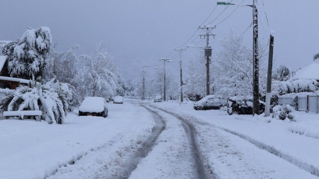 Más de 2.300 personas permanecen aisladas en Lonquimay debido a intensas nevadas