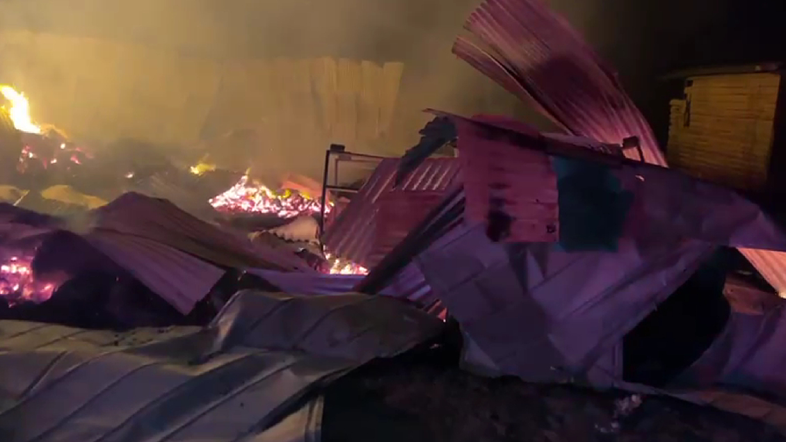 Noche de terror en Cañete: dos casas quemadas, un herido en la cabeza con perdigones y una dramática súplica a encapuchados