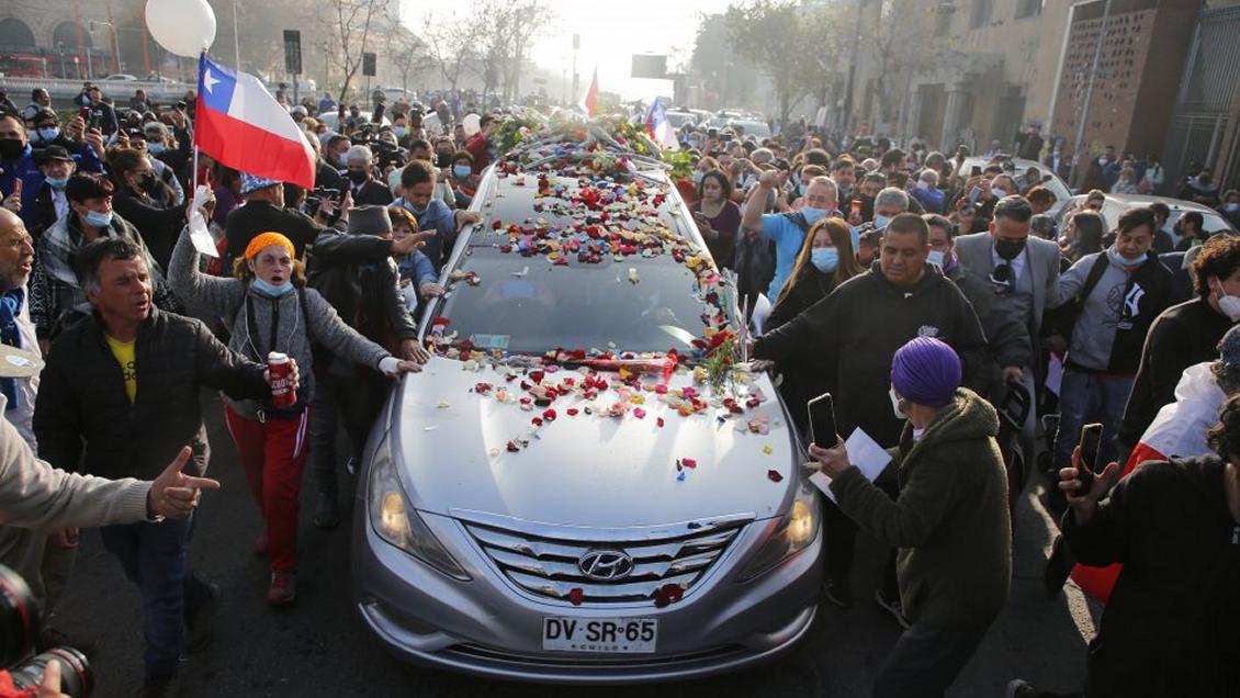 Zalo Reyes fue despedido con fervor en las calles