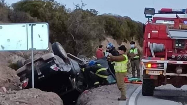 Volcamiento de un auto dejó un fallecido en la localidad de Chile Chico