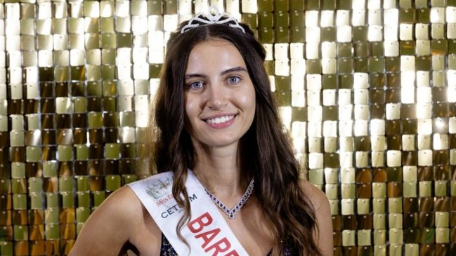  Mujer sin maquillaje se convierte en finalista de Miss Inglaterra  