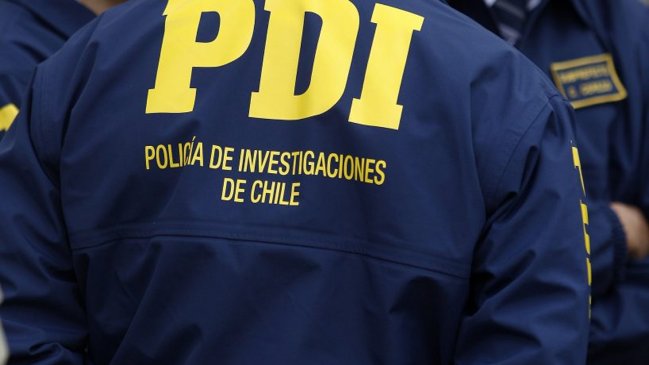 Periodista holandés que entrevistó a Llaitul acusa hostigamiento de la PDI