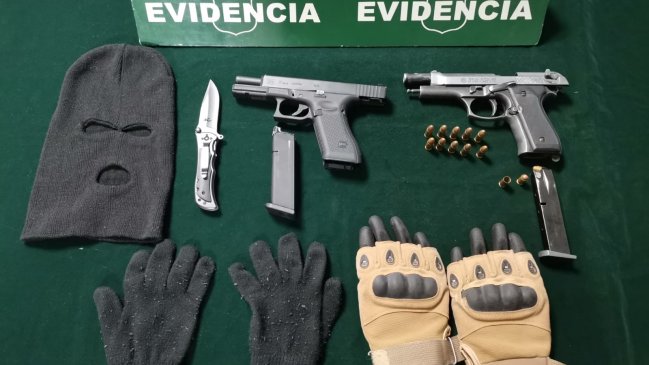 Casablanca: Dos detenidos tras asalto a mano armada y disparos a Carabineros en la ruta 68