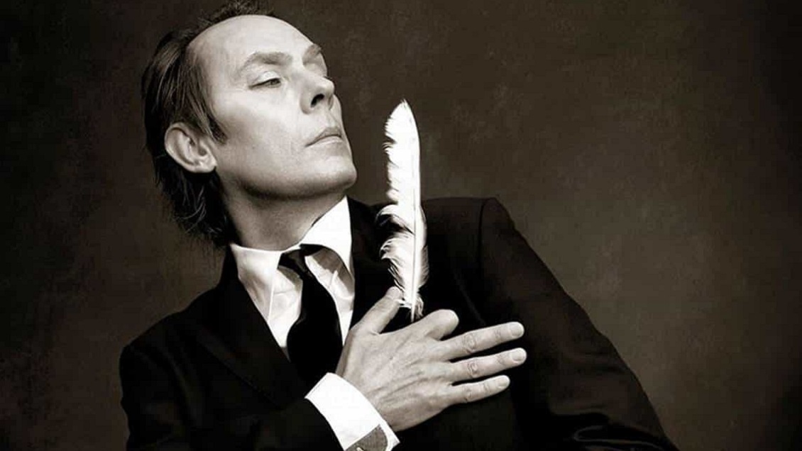 Peter Murphy canceló shows de Bauhaus para ingresar a rehabilitación