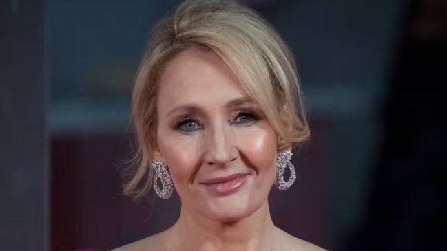   J.K. Rowling lanza nuevo libro: contará historia de una mujer asesinada por ser considerada 