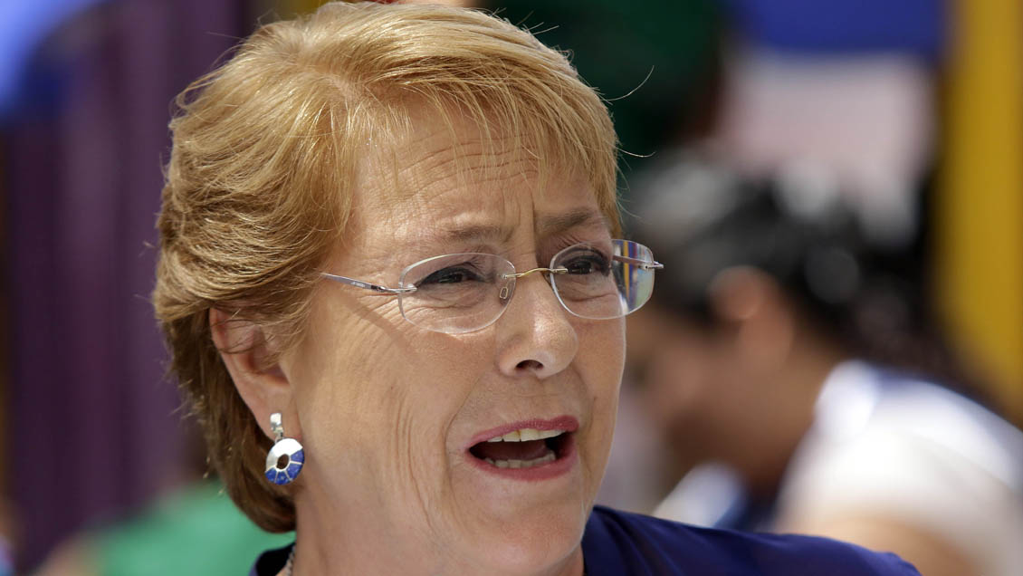 Michelle Bachelet fue multada por irregularidades en pago de contribuciones de casa en Caburgua