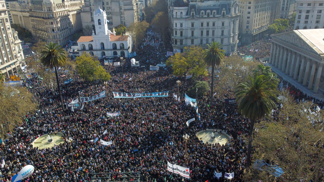 [Fotos] Miles de manifestantes se movilizan por Buenos Aires en repudio ...
